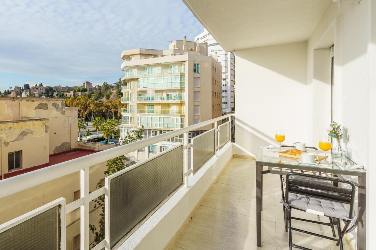 Apartamento Malagueta Breeze مالقة المظهر الخارجي الصورة